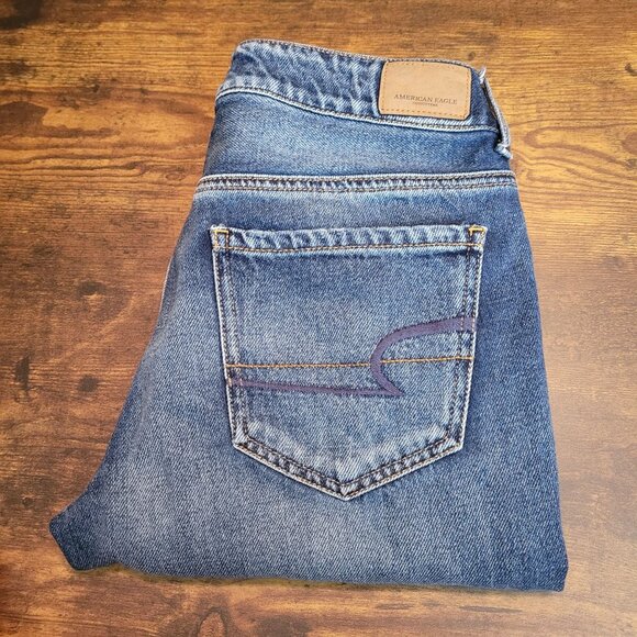 American Eagle Jeans 2 R Tomgirl Mid Rise Button Fly Ripped Medium Dark Wash - Picture 3 of 12